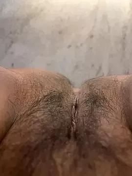 Sexyvarsha143 from StripChat is Freechat