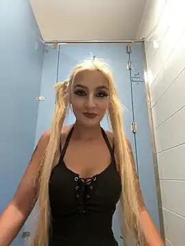 Unleash your urge for fetish cams livestreamers with our pick of steaming hot models, versed in the art of seduction and indulgence.