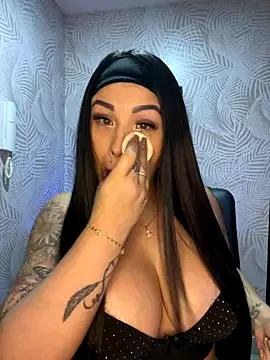 Unleash your urge for fetish cams livestreamers with our pick of steaming hot models, versed in the art of seduction and indulgence.