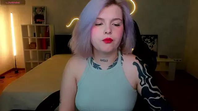 Unleash your urge for fetish cams livestreamers with our pick of steaming hot models, versed in the art of seduction and indulgence.