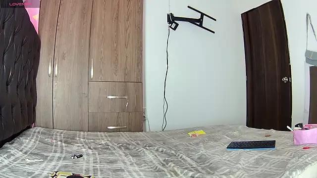 shantall_ebony1 from StripChat is Freechat