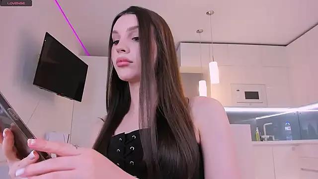 sharon_forever from StripChat is Freechat