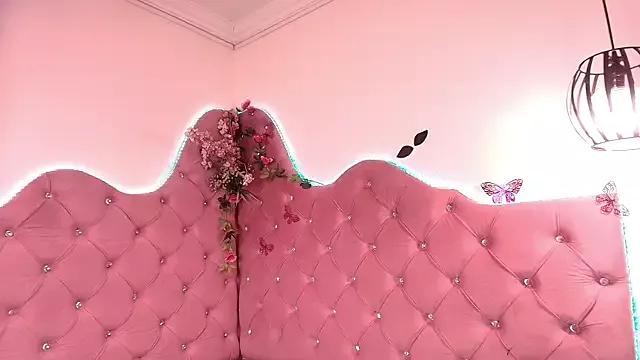 Sheilly_brown from StripChat is Freechat