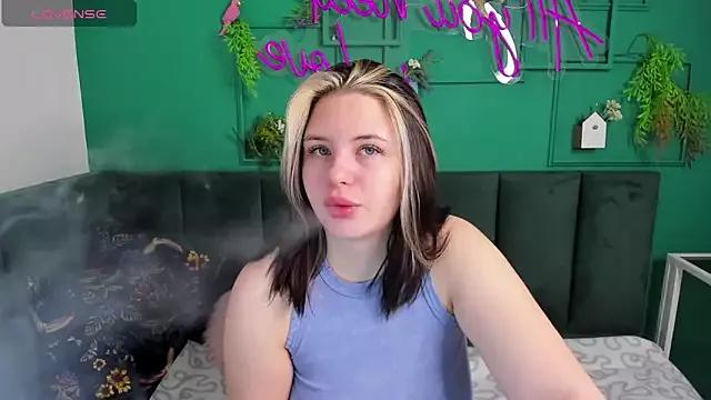 Sherry__cherry from StripChat is Freechat