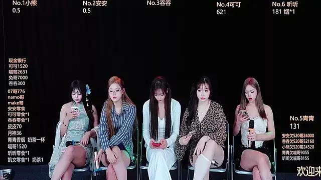 Unleash your urge for fetish cams livestreamers with our pick of steaming hot models, versed in the art of seduction and indulgence.