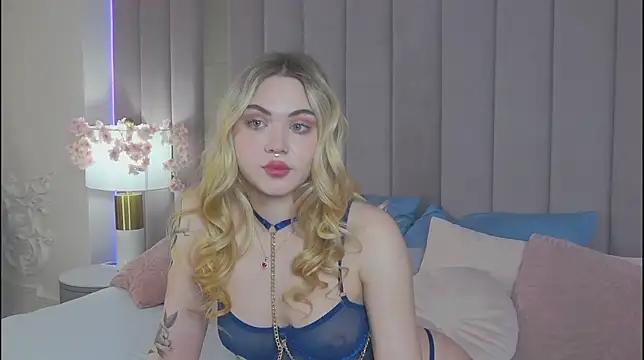 Unleash your urge for fetish cams livestreamers with our pick of steaming hot models, versed in the art of seduction and indulgence.