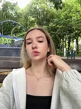Siesta_Walker from StripChat is Freechat