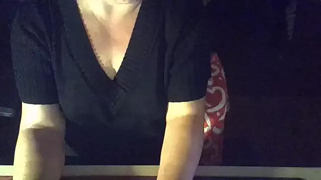 Silvia2277 from StripChat is Freechat