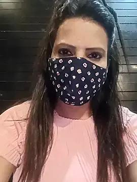 simmi_love from StripChat is Freechat