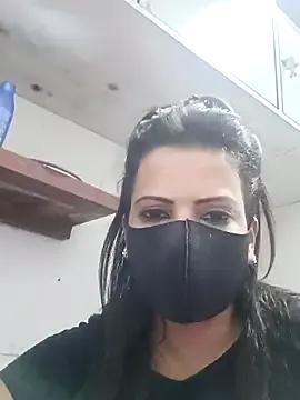 simmi_love from StripChat is Freechat