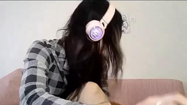 SineKiraReal from StripChat is Freechat