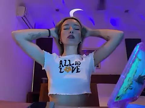 Unleash your urge for fetish cams livestreamers with our pick of steaming hot models, versed in the art of seduction and indulgence.