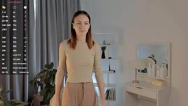 SirenaOstrem from StripChat is Freechat