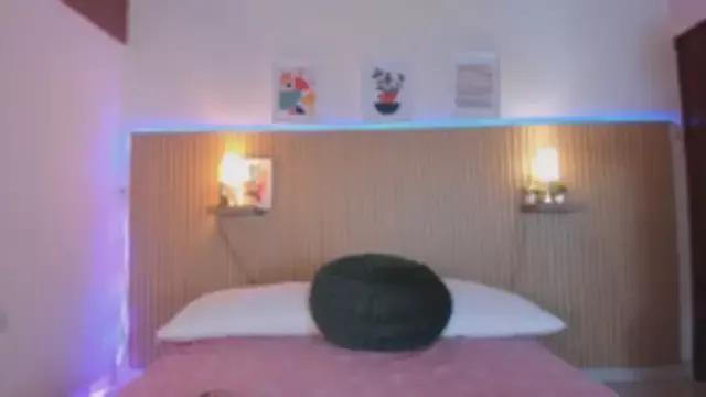 Sirenita_petitexoxo from StripChat is Freechat