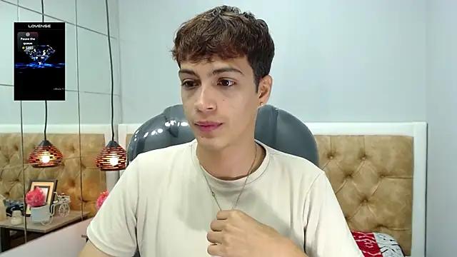 Unleash your urge for fetish cams livestreamers with our pick of steaming hot models, versed in the art of seduction and indulgence.