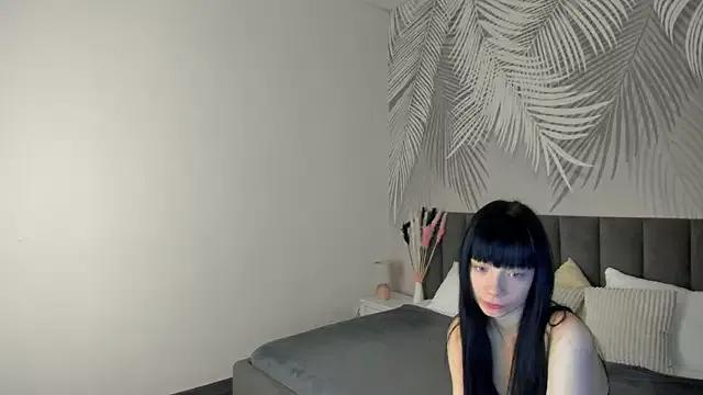 SkinyJoyce from StripChat is Freechat