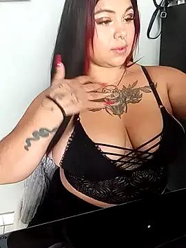 Unleash your urge for fetish cams livestreamers with our pick of steaming hot models, versed in the art of seduction and indulgence.