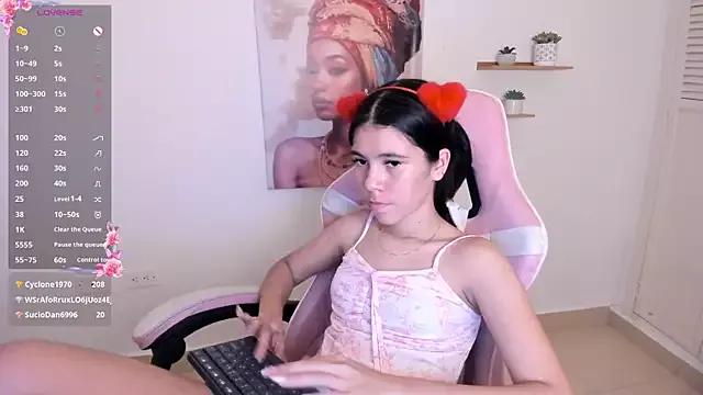sofi_cute01 from StripChat is Freechat