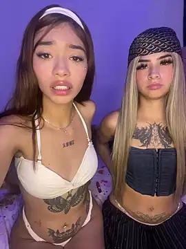 Unleash your urge for fetish cams livestreamers with our pick of steaming hot models, versed in the art of seduction and indulgence.