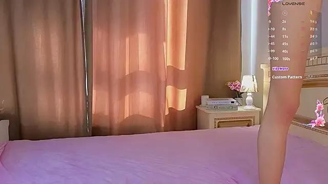 SoftieDream from StripChat is Freechat