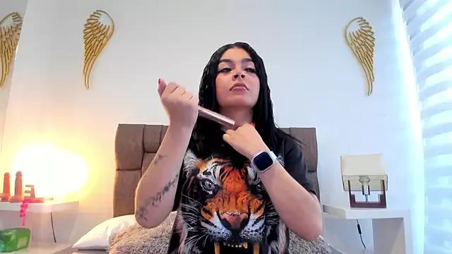 sofyy_honey from StripChat is Freechat
