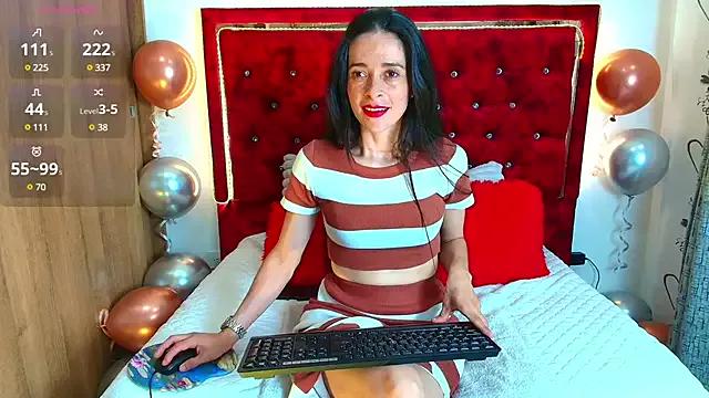Unleash your urge for fetish cams livestreamers with our pick of steaming hot models, versed in the art of seduction and indulgence.