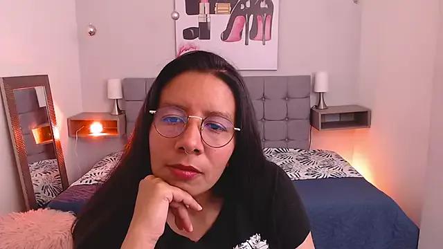 sophia_reyes_ from StripChat is Freechat