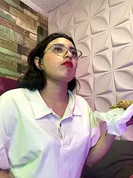 SophiaHilt0n from StripChat is Freechat