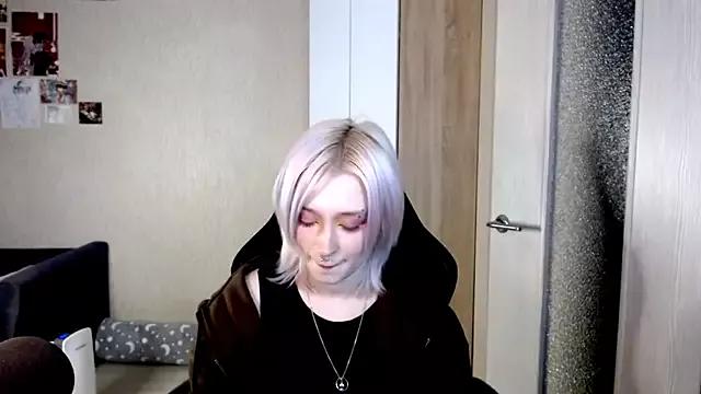 SophiaLur from StripChat is Freechat