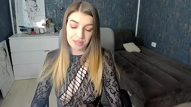 Unleash your urge for fetish cams livestreamers with our pick of steaming hot models, versed in the art of seduction and indulgence.
