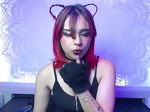 Unleash your urge for fetish cams livestreamers with our pick of steaming hot models, versed in the art of seduction and indulgence.