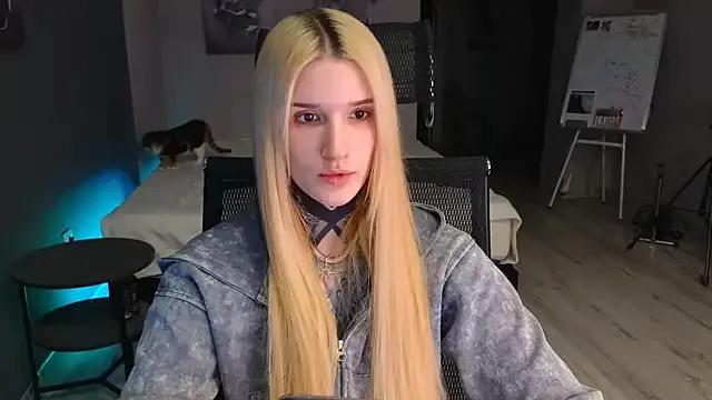 SophieInkk from StripChat is Freechat