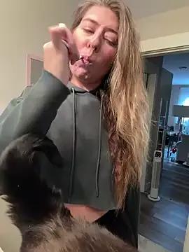 Unleash your urge for fetish cams livestreamers with our pick of steaming hot models, versed in the art of seduction and indulgence.