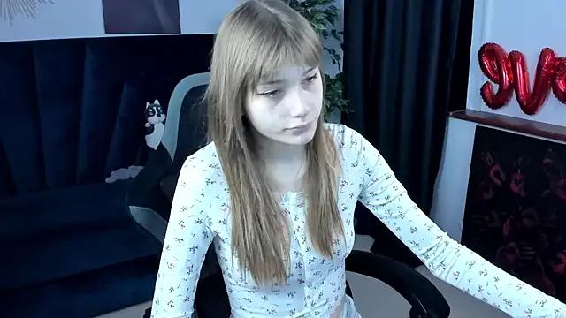 SophieLumen from StripChat is Freechat