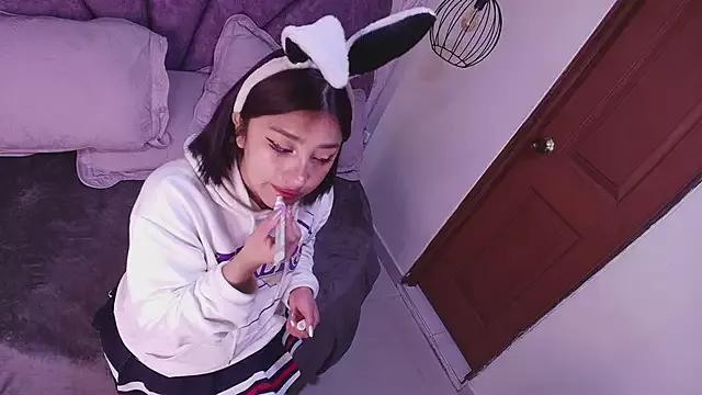 Sophievv webcams show profile image 