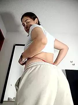 SophieWinslow from StripChat is Freechat