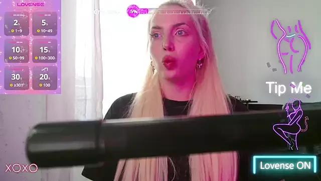 Unleash your urge for fetish cams livestreamers with our pick of steaming hot models, versed in the art of seduction and indulgence.