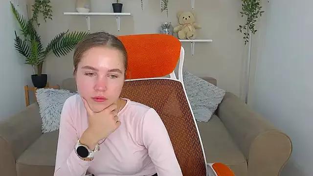 Spicy_Lexi from StripChat is Freechat