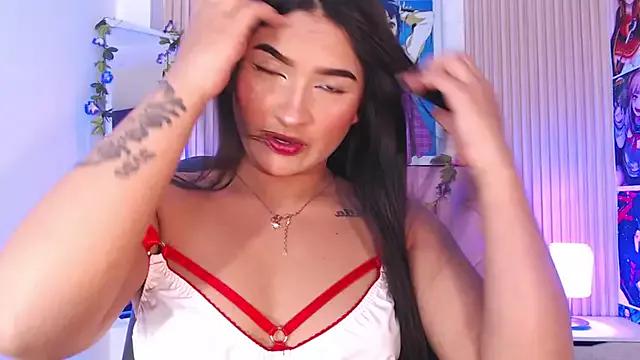SquirtsXXX from StripChat is Freechat