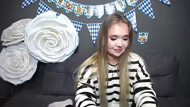 Unleash your urge for fetish cams livestreamers with our pick of steaming hot models, versed in the art of seduction and indulgence.