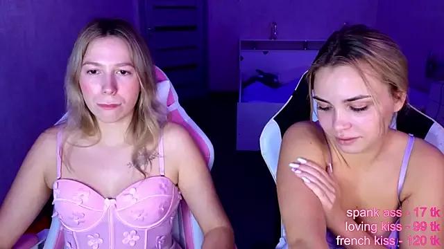 stefany_and_bettany from StripChat is Freechat