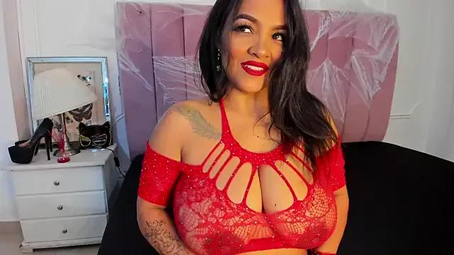 Unleash your urge for fetish cams livestreamers with our pick of steaming hot models, versed in the art of seduction and indulgence.
