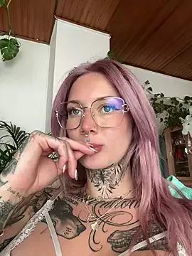 Unleash your urge for fetish cams livestreamers with our pick of steaming hot models, versed in the art of seduction and indulgence.
