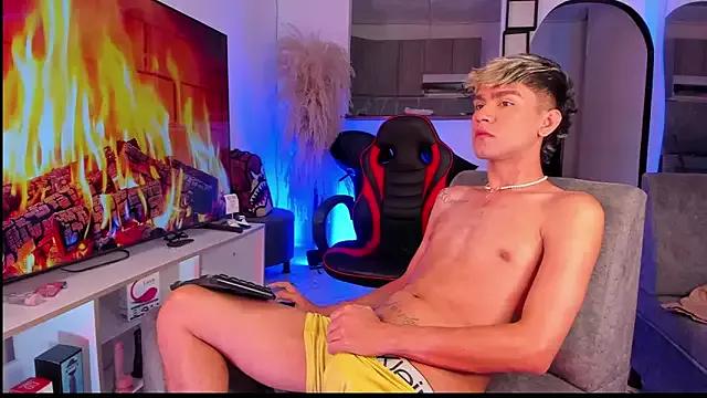 Steven_baby69 from StripChat is Freechat