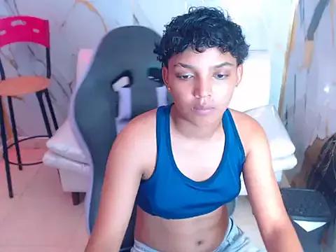 stormi_rouse18 from StripChat is Freechat