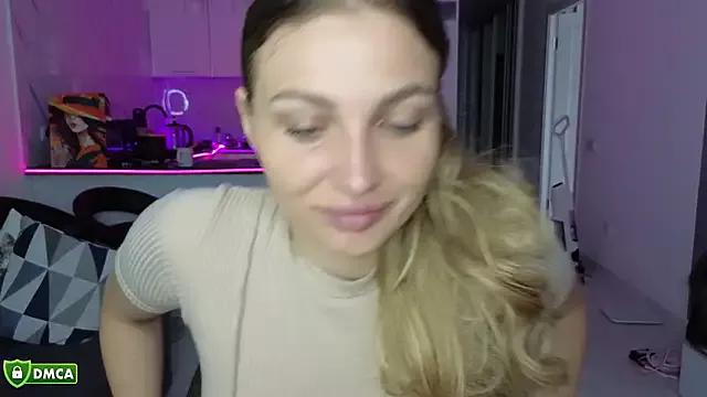 SugarBunny_1 from StripChat is Freechat