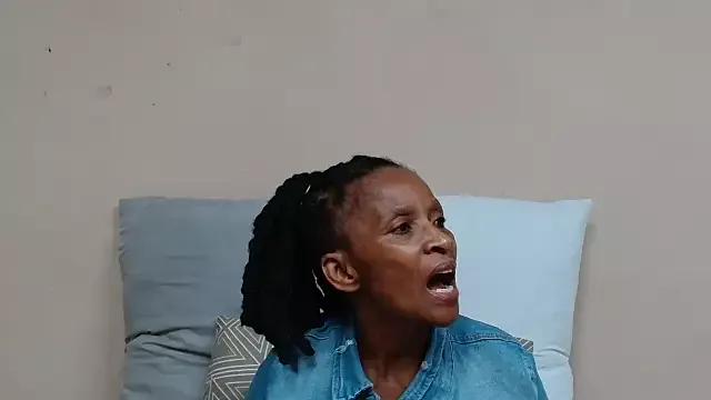 SugarPoppy24xxx from StripChat is Freechat