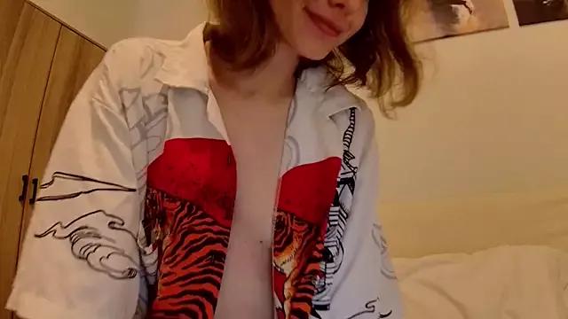 sun_place from StripChat is Freechat