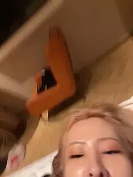 Sunflower-77 from StripChat is Freechat