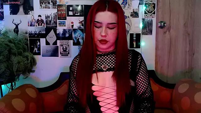 Sunny-hott from StripChat is Freechat